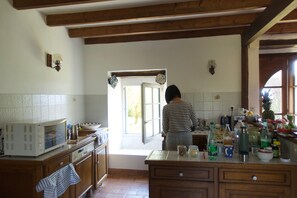 Réfrigérateur, four, plaque de cuisson, lave-vaisselle