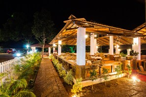 Restaurant - Wild Berry Resort Agonda (Canacona)