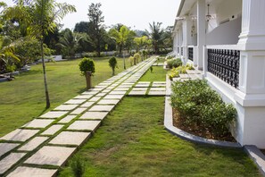 Garden - Wild Berry Resort Agonda (Canacona)