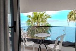 Deluxe Double or Twin Room with Sea View | Desk, free WiFi, bed sheets