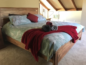 3 bedrooms, iron/ironing board, free WiFi, bed sheets - Colo Mudbrick Cabin, Spectatcular Views, Outdoor bath (Lower Portland)