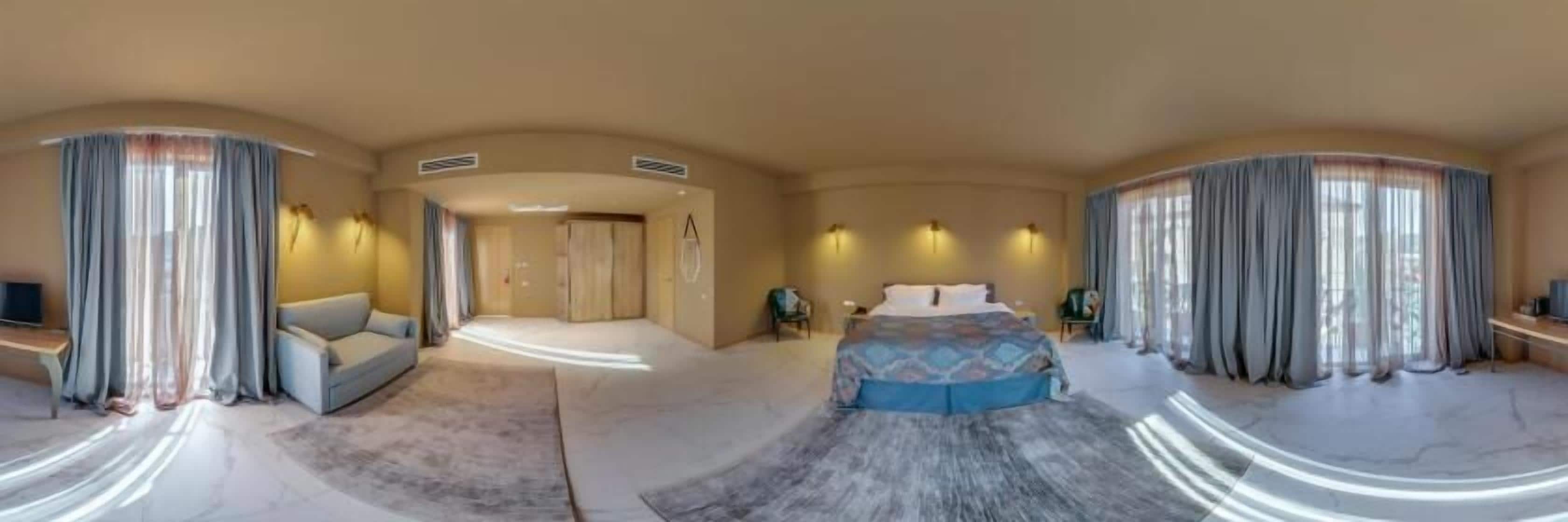 Photo - Brim Hotel