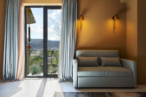 Signature Room, 1 King Bed with Sofa bed, Balcony, City View | Premium bedding, minibar, in-room safe, desk