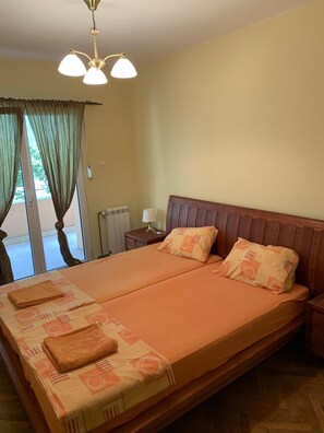 2 bedrooms, WiFi, bed sheets - Villa with private swimming pool in a quiet area of Sutomore (Sutomore)