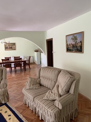 Video games - Villa with private swimming pool in a quiet area of Sutomore (Sutomore)