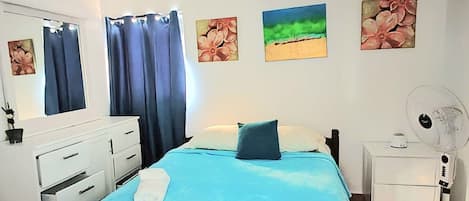 2 chambres, fer et planche à repasser, Wi-Fi, literie fournie