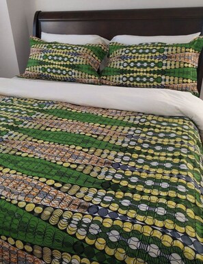 2 bedrooms, iron/ironing board, Internet