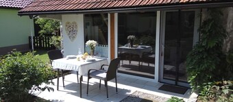 Tiny house with a big heart ( 3km from Postojna)