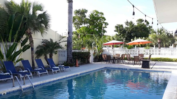 Udendørs pool