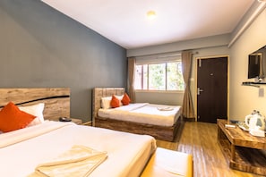 Iron/ironing board, free WiFi, bed sheets