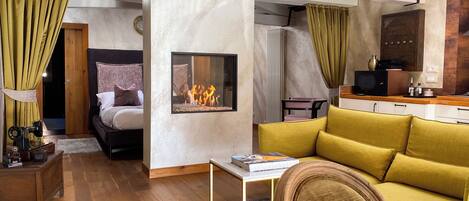 智能电视、壁炉、打印机