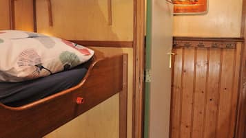 7 slaapkamers, een kluis op de kamer, een bureau, gratis wifi