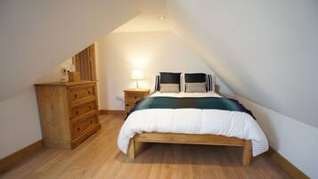 2 Schlafzimmer, Bügeleisen/Bügelbrett, Reisekinderbett, kostenloses WLAN