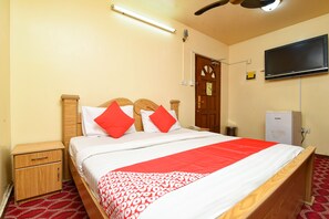 Standard Double Room, 1 Double Bed | In-room safe, iron/ironing board, free WiFi, bed sheets - Al Khaima Hotel (Dubai)