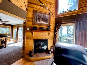 Smart TV, fireplace, DVD player, table football