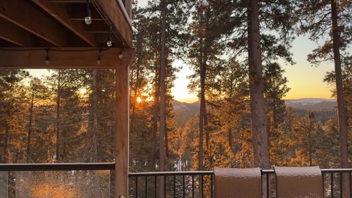 Beautiful Black Hills Cabin near Deadwood/Lead