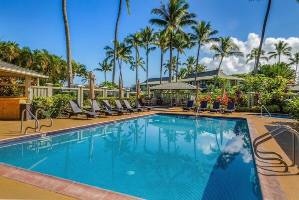 Outdoor pool, a heated pool