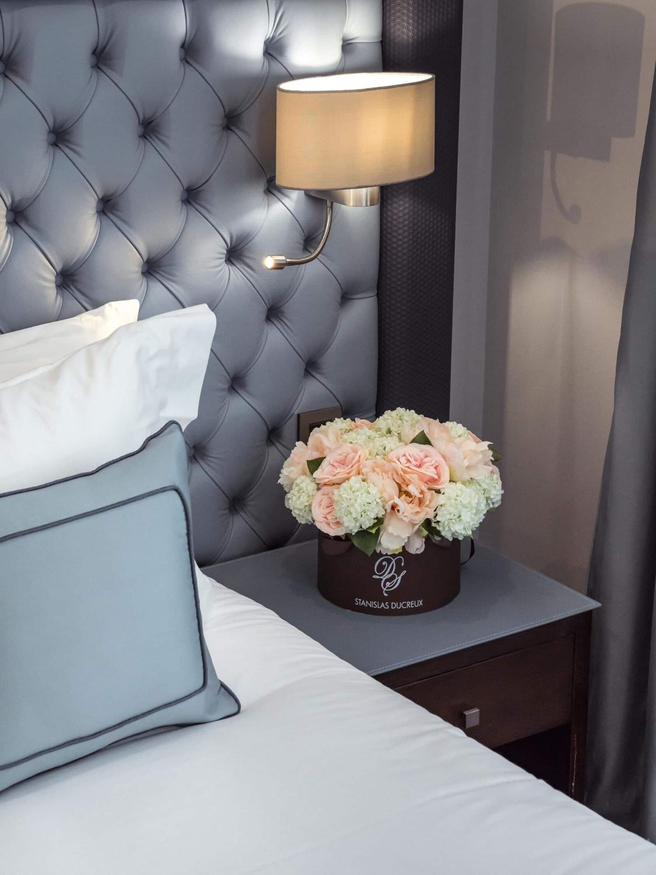 premium bedding, pillow-top beds, minibar, in-room safe