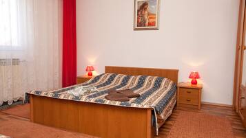 1 quarto, ferros/tábuas de passar roupa, Wi-Fi, roupa de cama