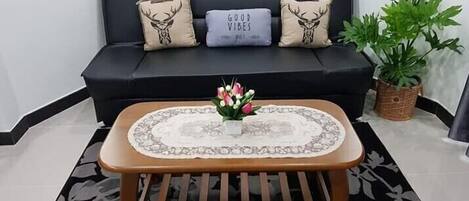 32-Zoll-Flachbildfernseher mit Kabelempfang, Fernseher, Netflix