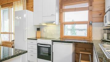 Fridge, microwave, dishwasher, cookware/dishes/utensils