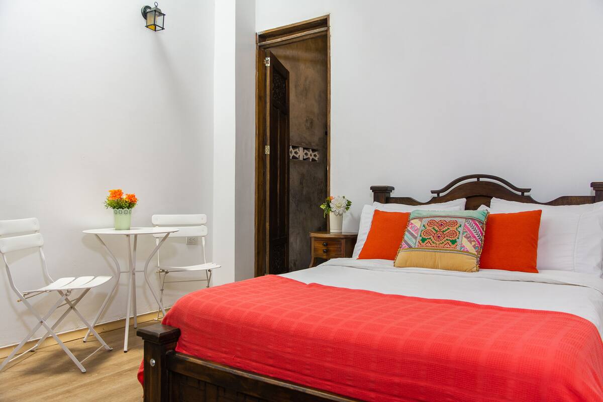 Design-Zimmer | Hochwertige Bettwaren, individuell dekoriert, individuell eingerichtet