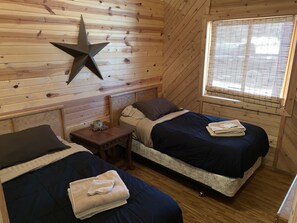 3 bedrooms, bed sheets