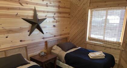 Dilly's Hatfield Resort -mökki (Arbutusjärvellä)