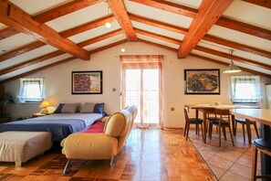 Estudio, vista al mar | 1 habitación, wifi gratis y ropa de cama