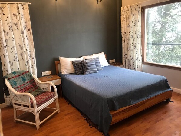 5 bedrooms