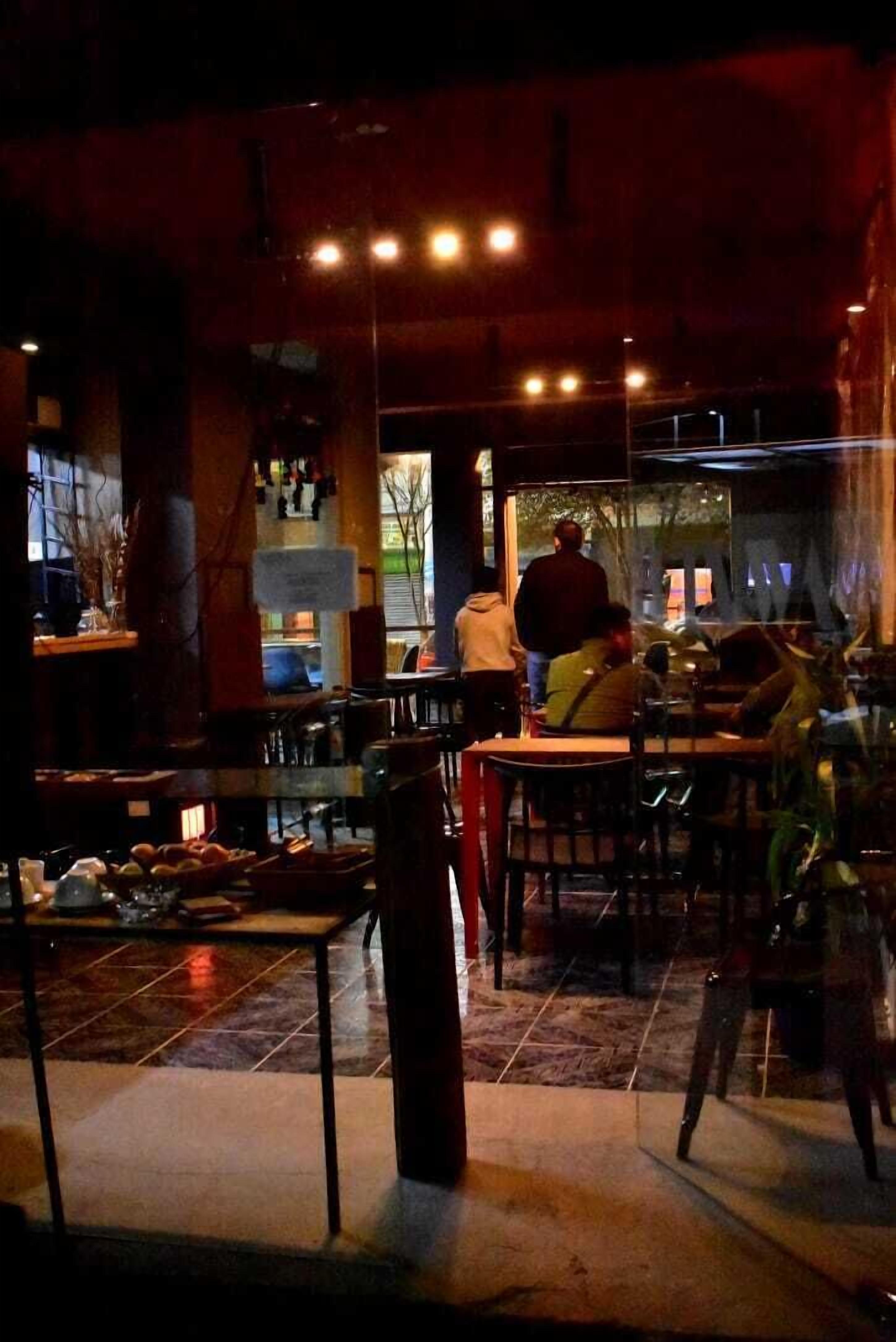 Breakfast, lunch and dinner served