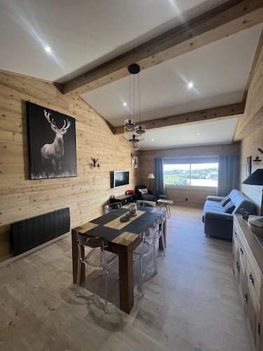 SPACIEUX 60M2 , PIED DES PISTES, VUE EXCEPTIONNELLE