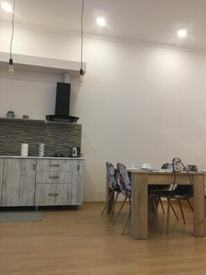 تناول الطعام