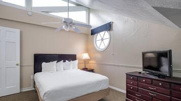 3 bedrooms, iron/ironing board, Internet, bed sheets