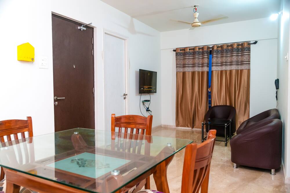 3 BHK houses 6 people(Move-in Ready) on 27th Floor (Free Pick up*)