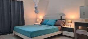 Business Apartment, Mountain View | Blackout drapes, iron/ironing board, free WiFi, bed sheets