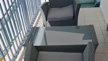 Appartement Confort, vue cour intérieure | Terrasse/Patio