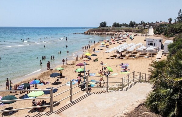 Sun-loungers, beach towels