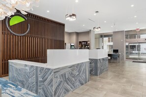 Interior - Element Hampton Peninsula Town Center (Hampton)