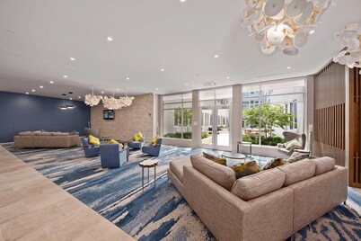 Element Hampton Peninsula Town Center