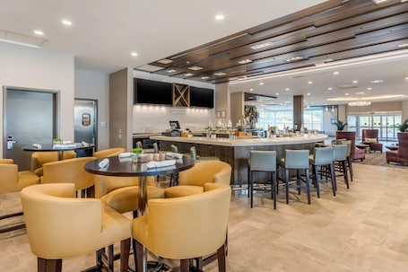 Dining. Cambria Hotel Fort Mill
