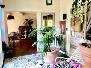Interior - Villa at Brusc + sudio in his garden (Six-Fours-les-Plages)