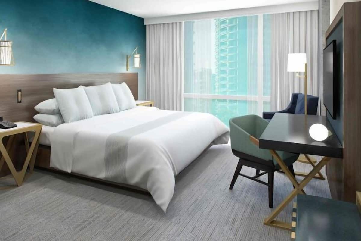 1 bedroom, in-room safe, desk, blackout drapes