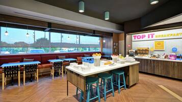 Dagelijks ontbijtbuffet inbegrepen