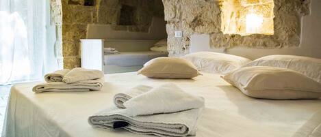 1 slaapkamer, een strijkplank/strijkijzer, gratis wifi, beddengoed