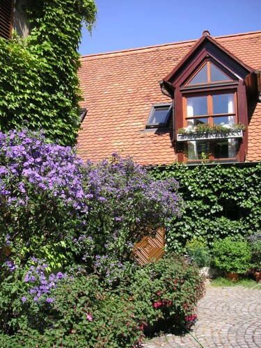 Stilvolle Ferienwohnung III auf fränkischen Obst- und Brennereihof