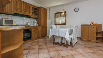 KylskÄp, spishÀll och diskmaskin