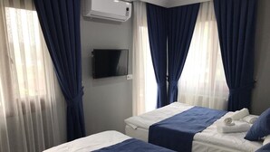 Ảnh chưa phân loại, 3 trong số 8 ảnh, nút