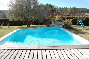 Piscine extérieure, piscine chauffée