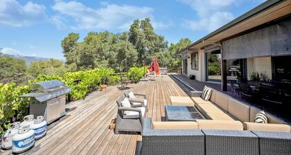 Woodhawk Manor of Alexander Valley